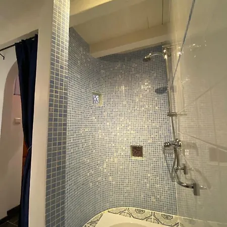 Bed and Breakfast Maison Des Etoiles D'hotes, Adult Only 4*