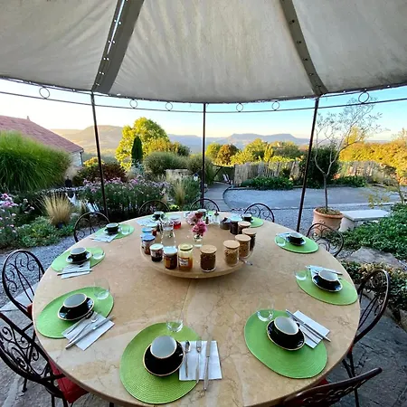 Maison Des Etoiles D'hotes, Adult Only Bed and Breakfast 4*