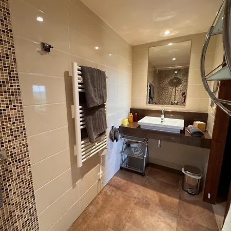 Maison Des Etoiles D'hotes, Adult Only Verrieres (Aveyron)